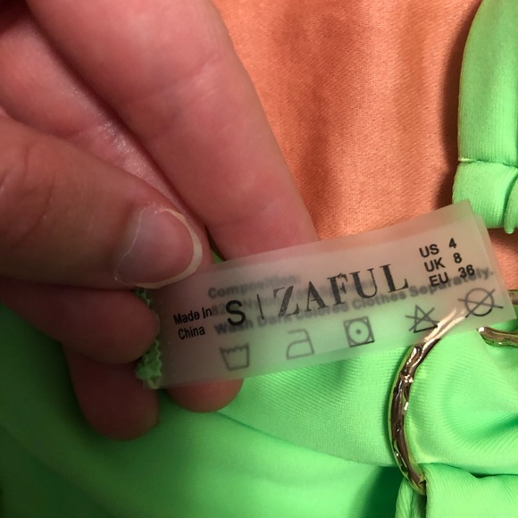 gorgeous green bikini 💚 - Picture 2 of 2